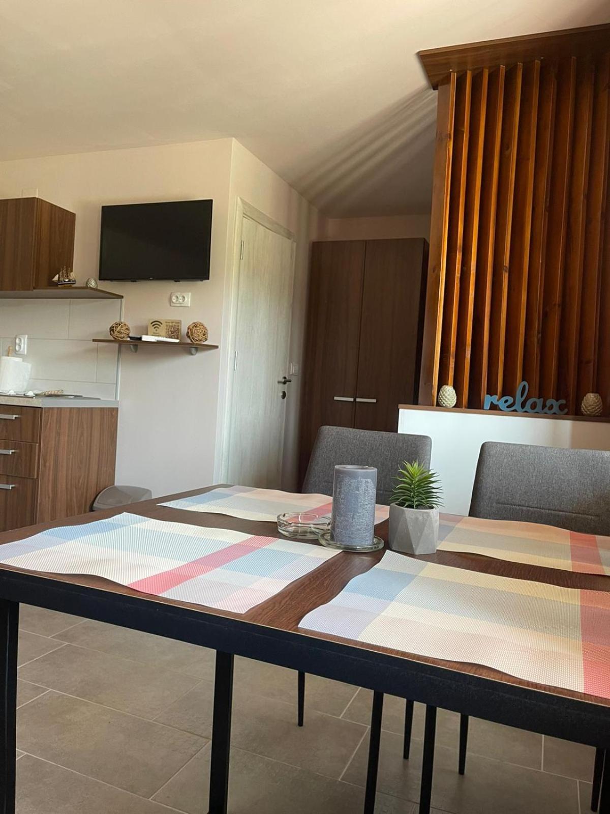 Apartmani Morava 54 Kocino Selo Ngoại thất bức ảnh